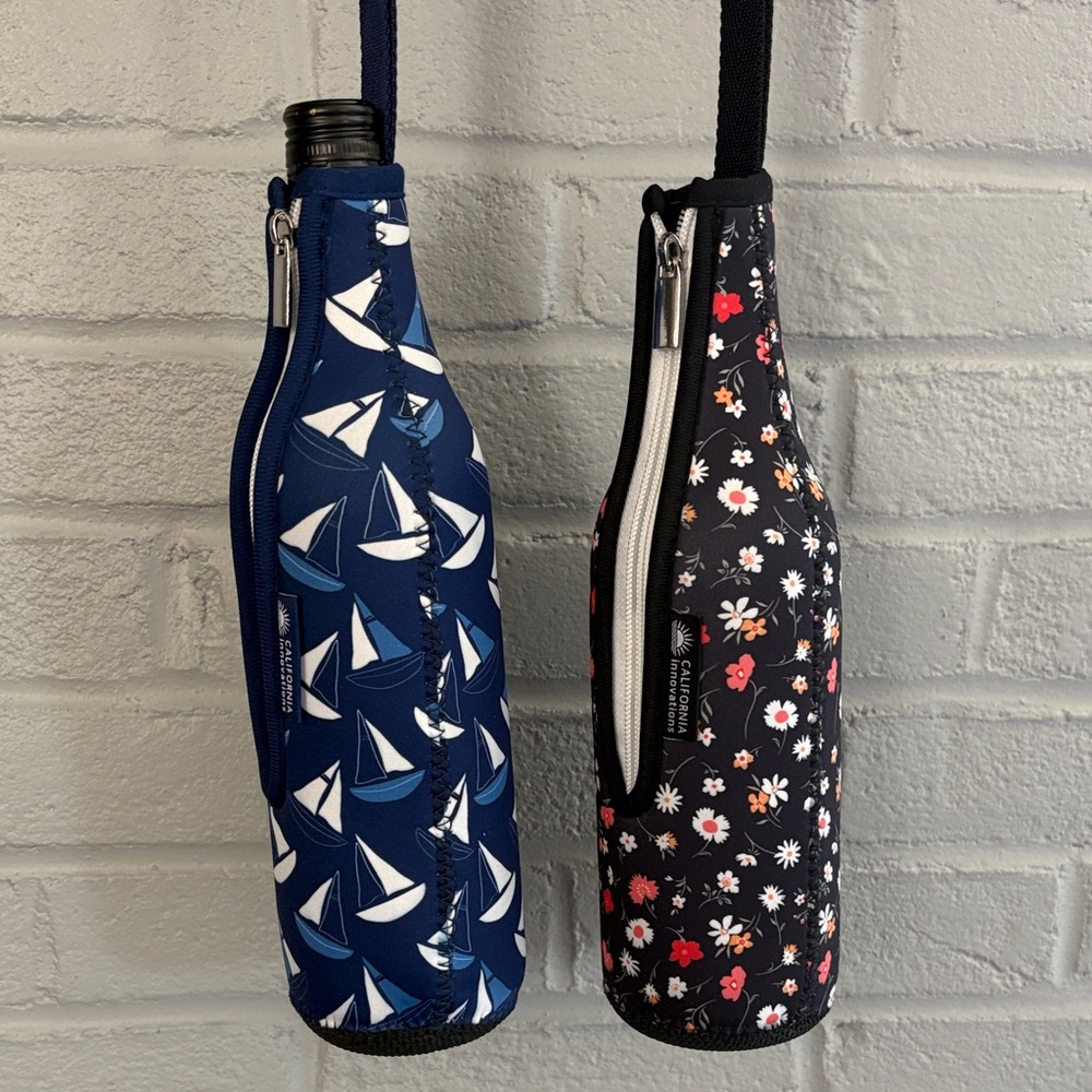 🍷Set of 2 California Innovations Wine Bottle Holders. Like new!